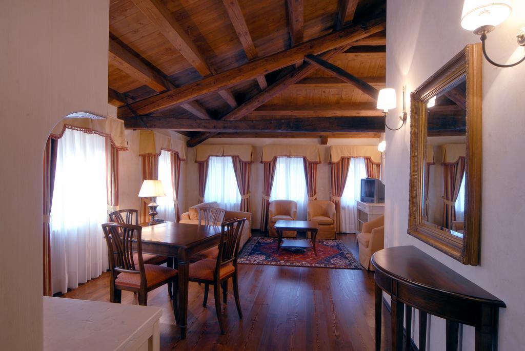 I Giardini Segreti Di Villa Marcello Marinelli Cison di Valmarino Bagian luar foto